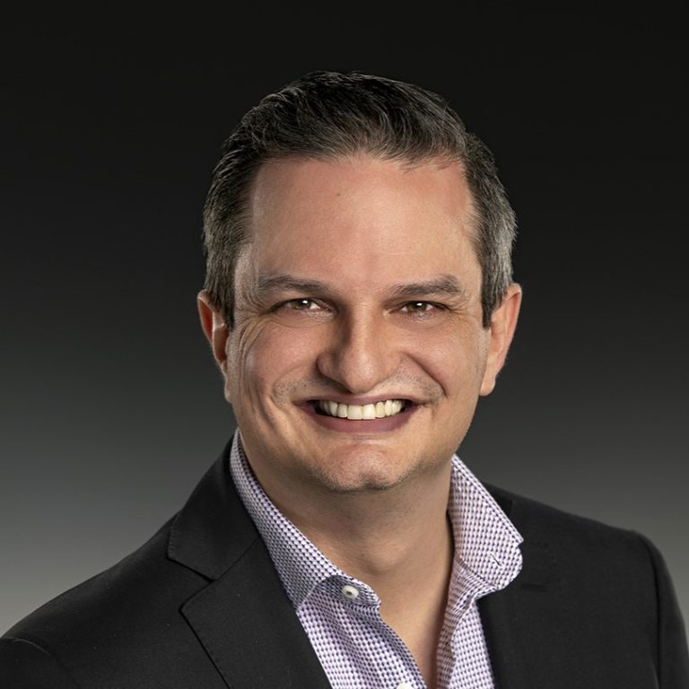 Luis Somoza headshot